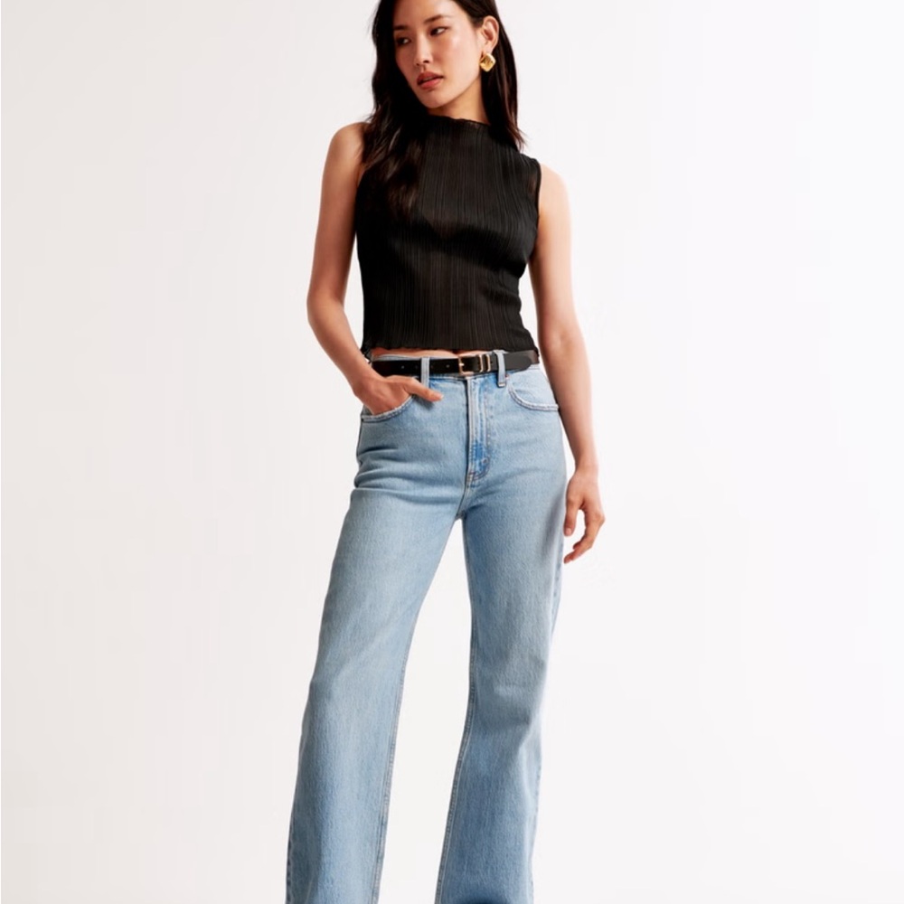 Abercrombie & Fitch Curve Love The 90’s Relaxed Jean High Riss